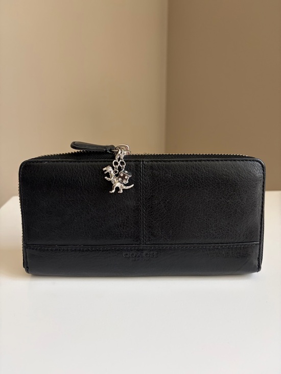 Coach Handbags - Coach Y2K Zip Wallet With Charms